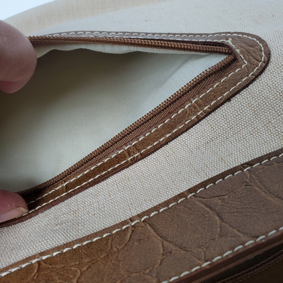 Carryland hand bag tote NWT - Picture 10 of 10